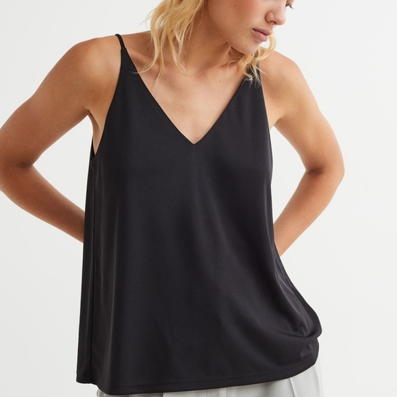 H&M Tops - H&M V-neck strapy black top